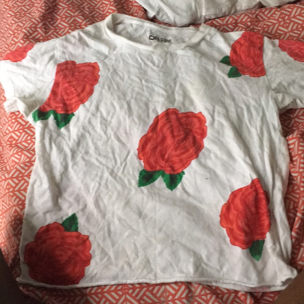 White rose cropped top